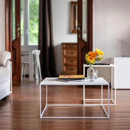 Perondi شقة ستريزا