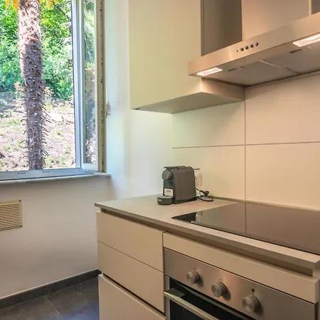 شقة Perondi ستريزا